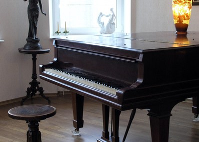 Piano Accessories for Improving Your Piano Performance