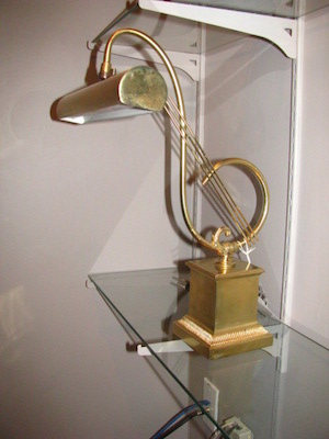 piano-lamp-3