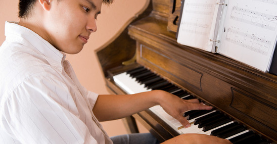 7 Benefits To Playing The Piano
