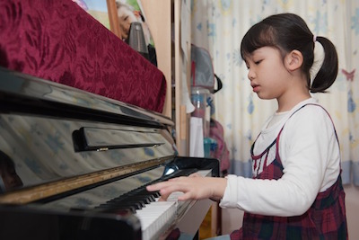 Is Your Piano Posture Correct?