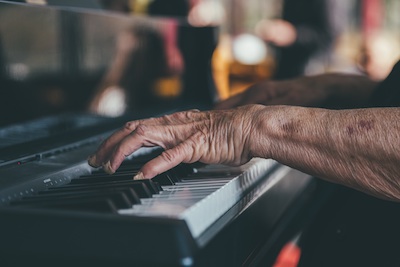 Comparing The Organ to The Piano