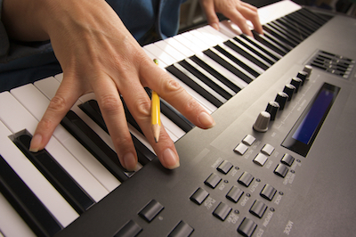 5 Things You Should Know About Buying a Digital Piano