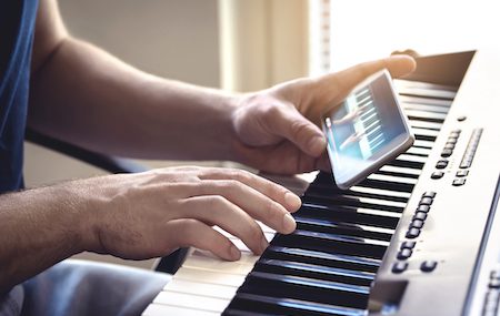 Can Piano Apps and Software Be As Good As Piano Lessons?