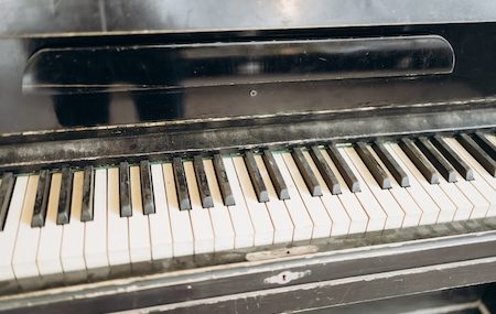 Buying a Used Piano: Craigslist or Dealer, Which Is Better?