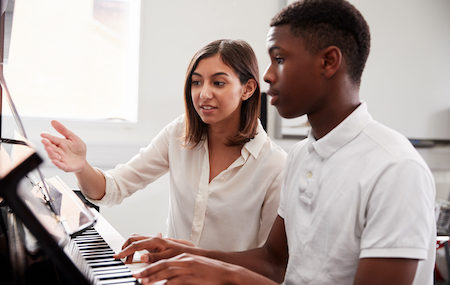 How to Choose the Right Piano Teacher for Your Learning Style