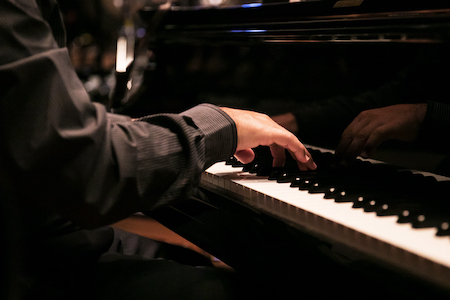 Is It Better to Buy a New Or Used Piano?  Find Out the Pros and Cons!