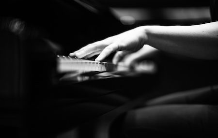10 Ways To Use AI In Your Piano Playing