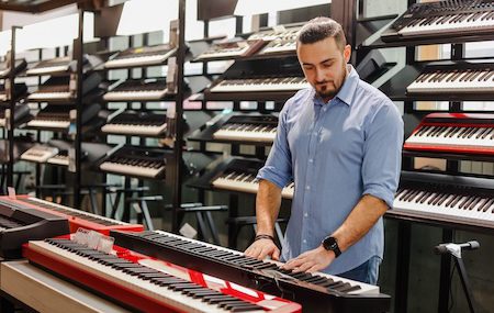 Tips for Choosing Between New and Used Pianos